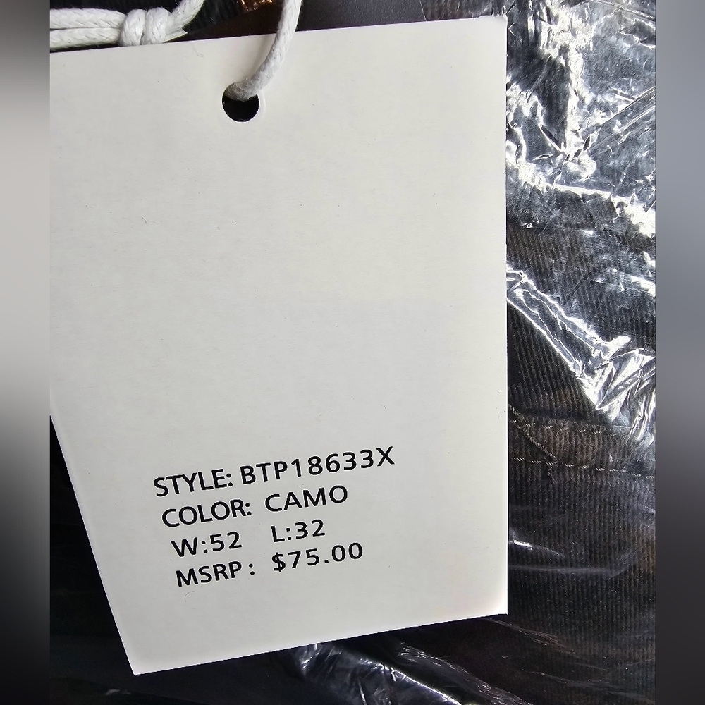 Blind Trust Men's Big & Tall, Distressed Camo Jeans,Size 54X32 ✨️NWT✨️ - Picture 10 of 12